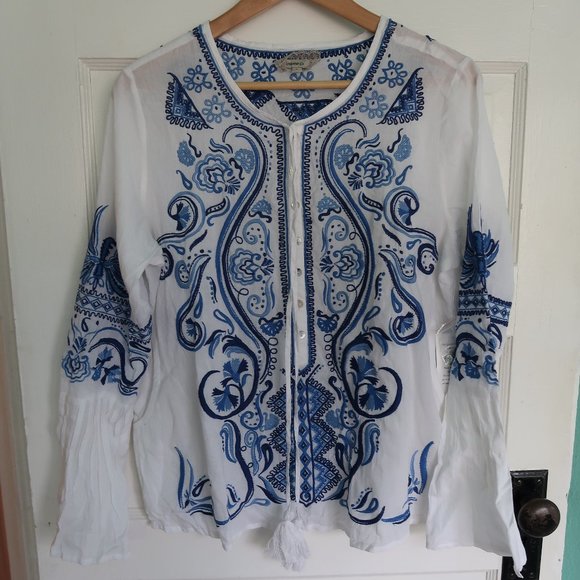 Anthropologie Tops - Isato by Anthropologie Embroidered Cotton Blouse